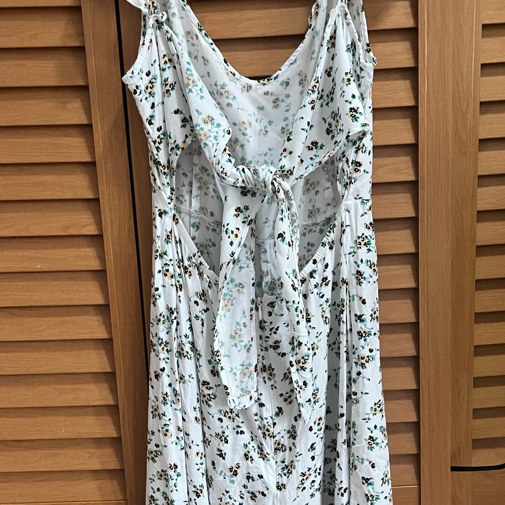 Open back jumpsuit - Picture 5 of 8